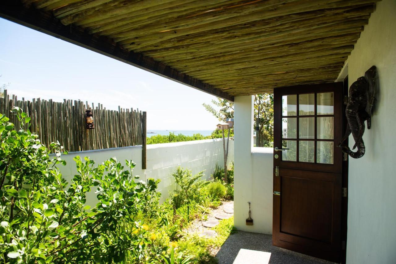 Vila de 601 m2, 8 quarto(s) e 8 banheiro(s) em Kliprug Paternoster Exterior foto